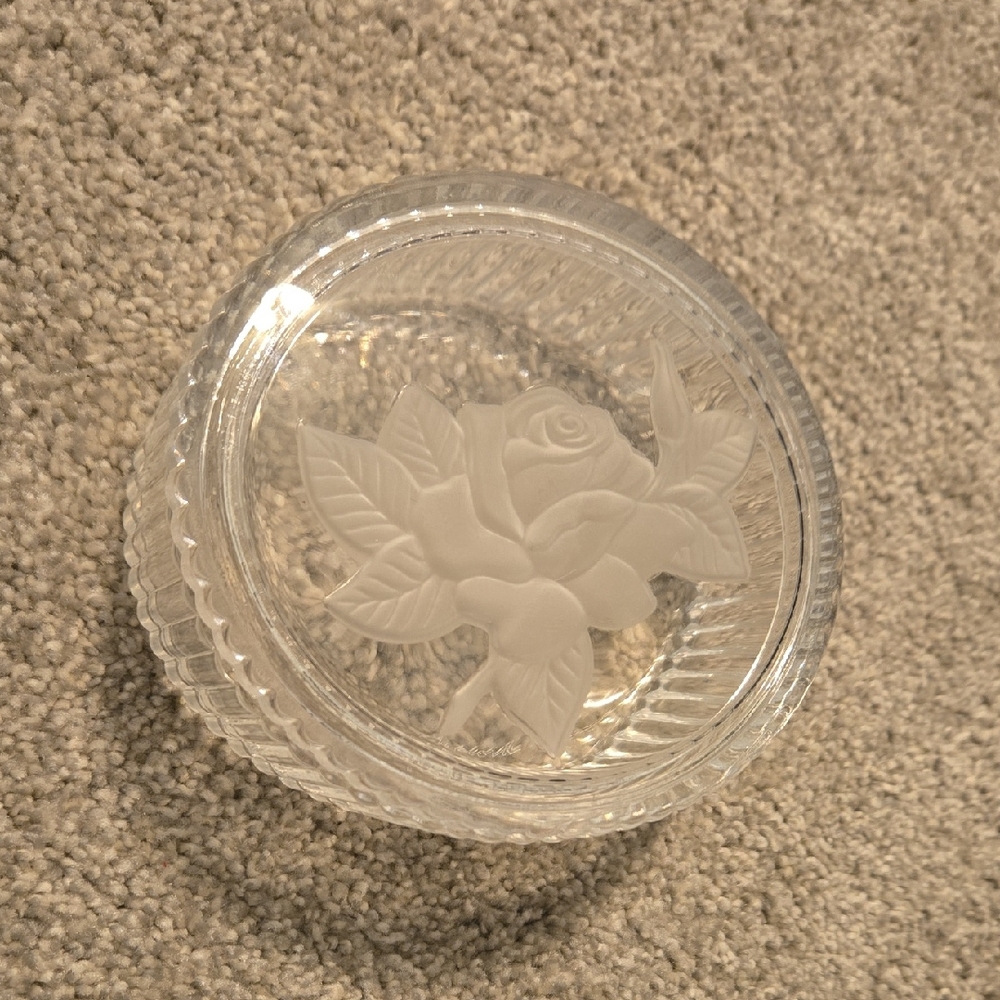 Vintage Oval Ribbed Cut Glass Trinket Box. Embossed Frosted Rose Lid